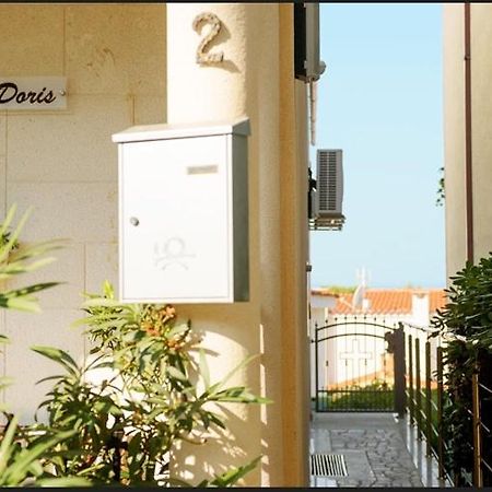 Vila Doris Hotel Baška Voda Екстериор снимка
